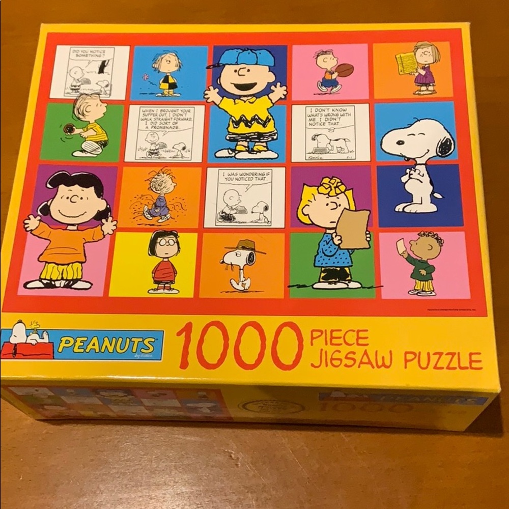 NWT 1000 piece Peanuts puzzle